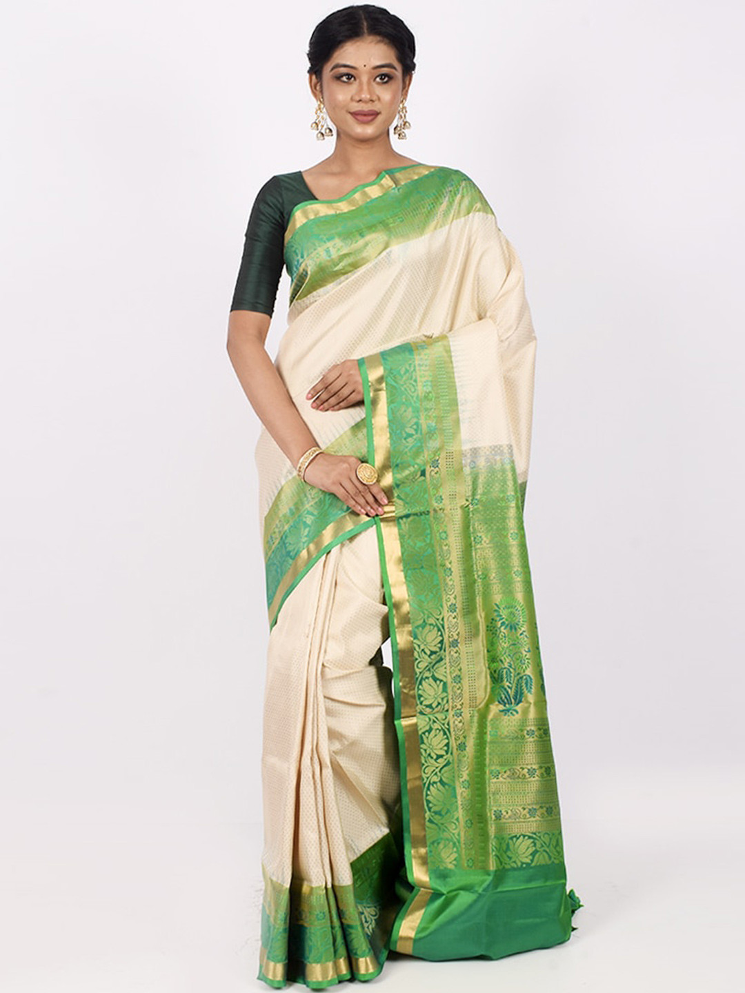 

AllSilks Cream-Coloured & Green Ethnic Motifs Zari Pure Silk Kanjeevaram Saree