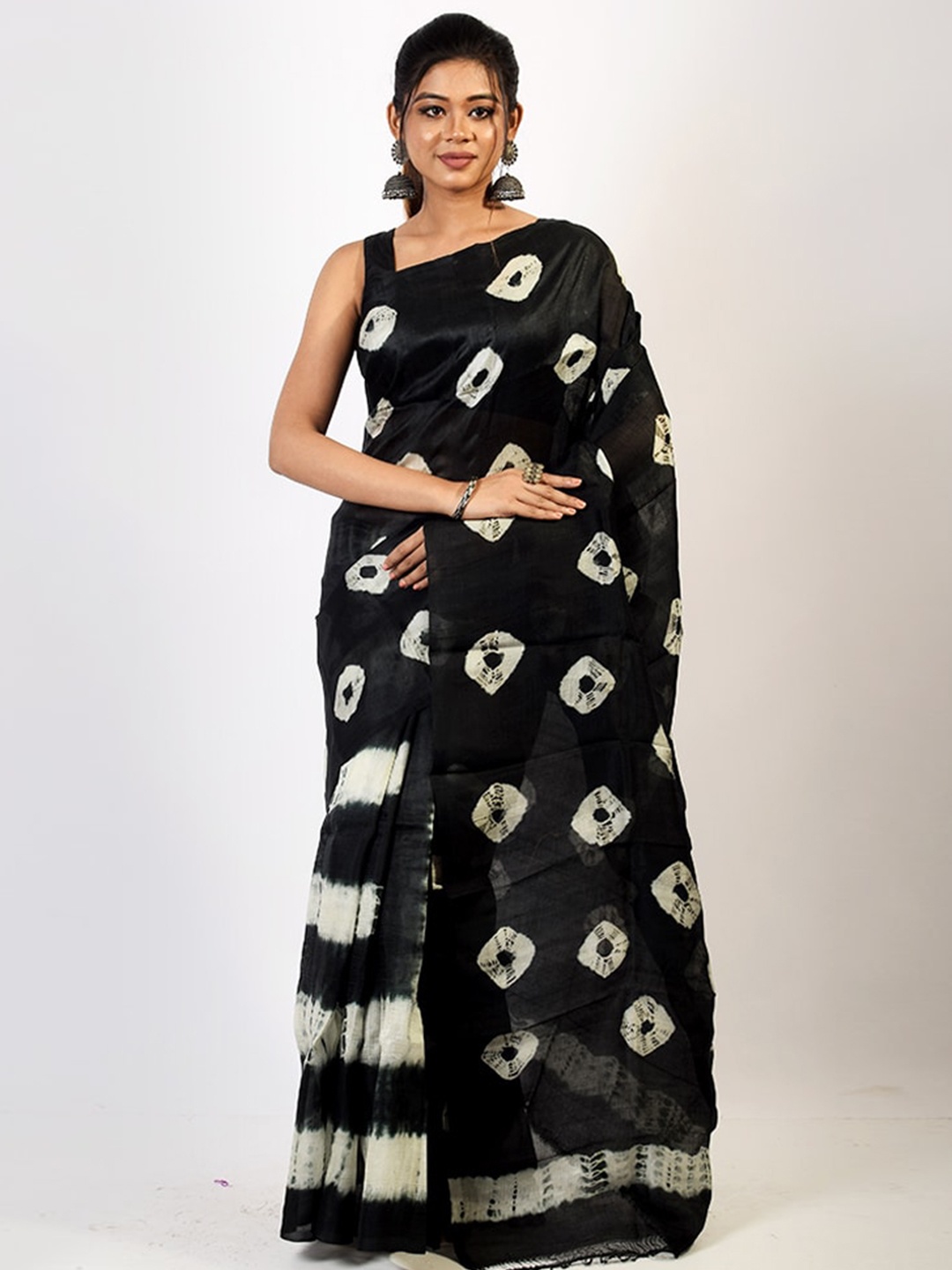 

AllSilks Black & White Tie and Dye Pure Silk Murshidabad Saree