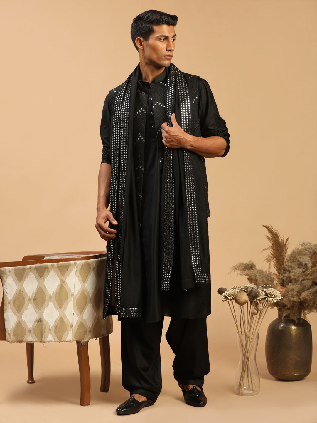 

VASTRAMAY Men Mirror Work Kurta & Patiala with Nehru Jacket & Dupatta, Black