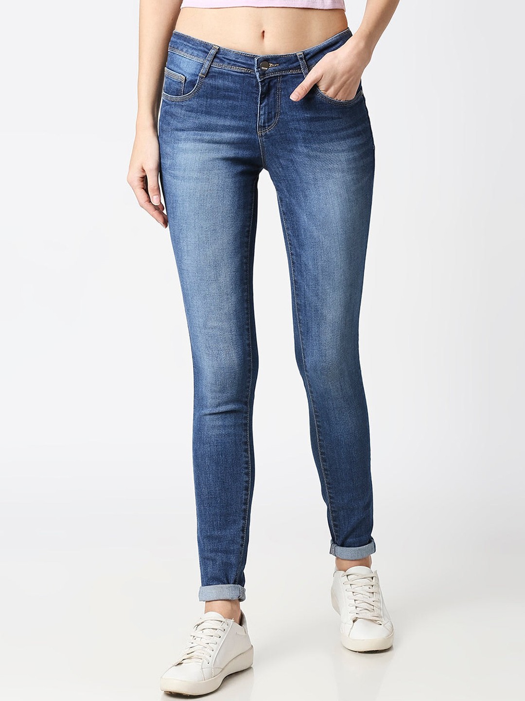 

Kraus Jeans Women Blue Skinny Fit Heavy Fade Jeans