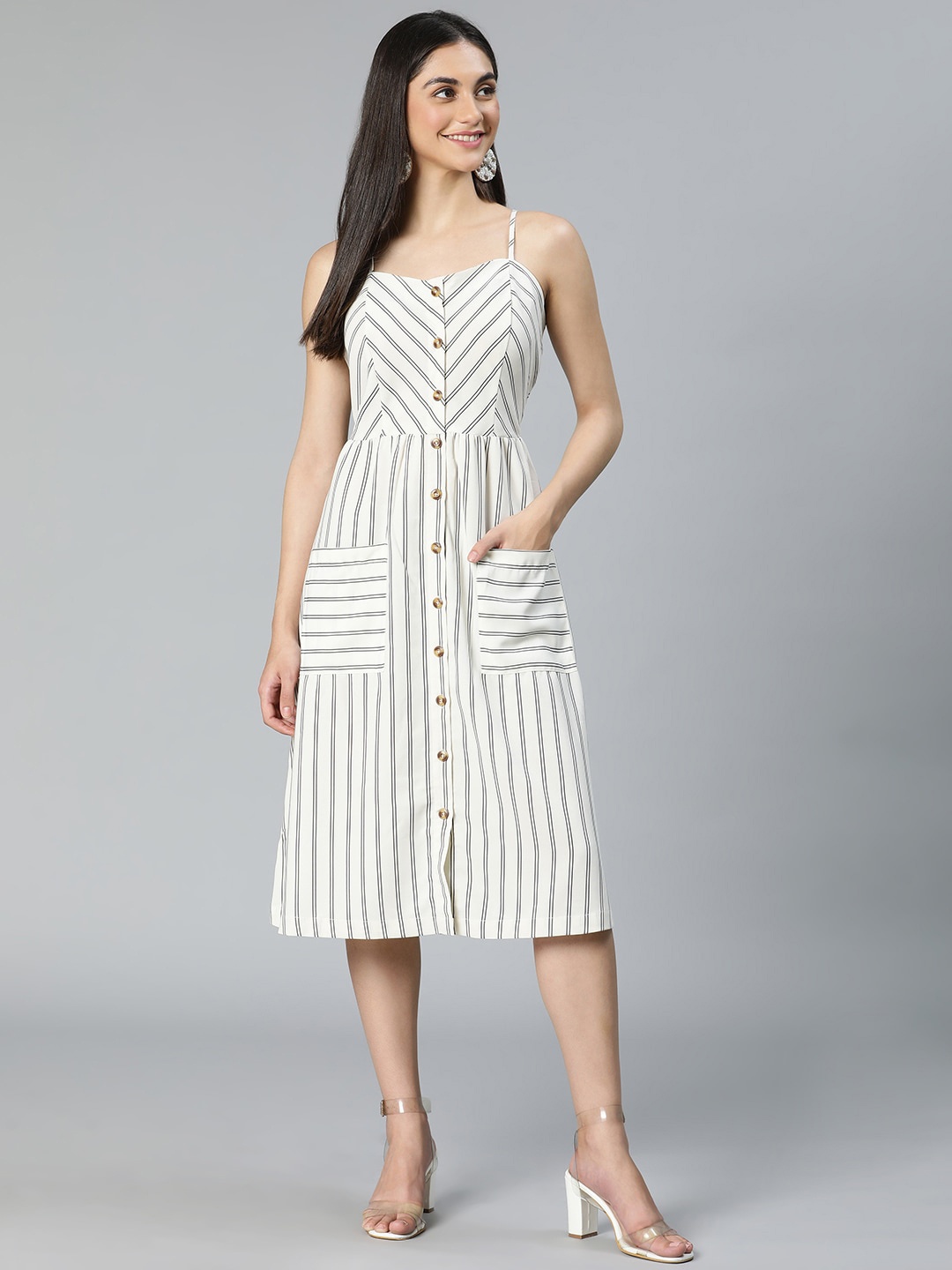 

Oxolloxo White Striped Midi Dress