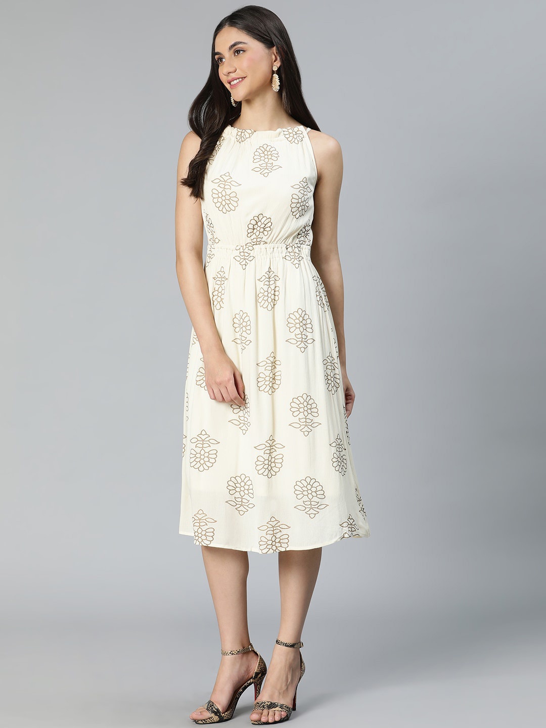 

Oxolloxo Beige Ethnic Motifs Halter Neck Midi Dress