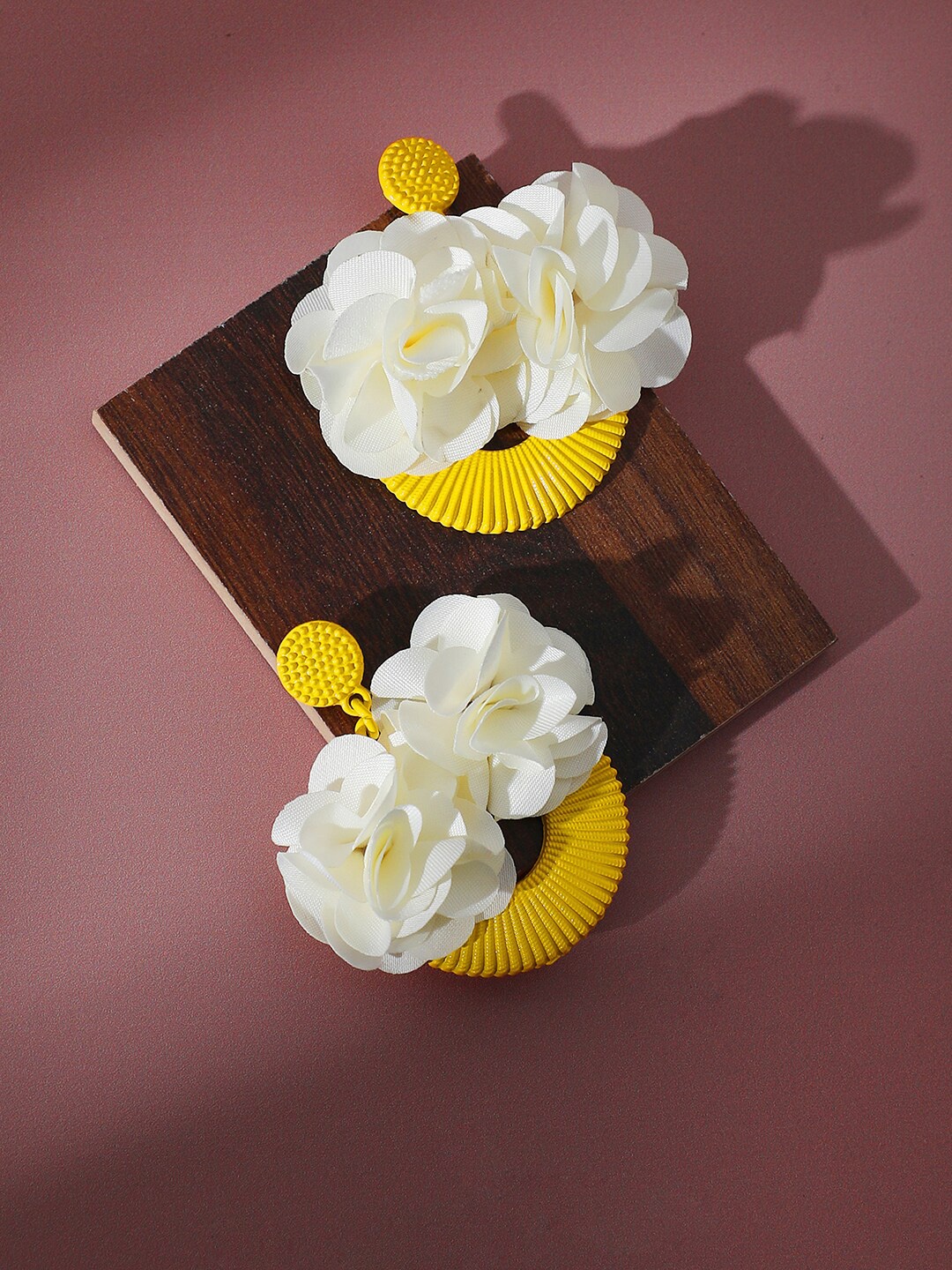 

SOHI Gold Plated Yellow & White Contemporary Drop Earrings