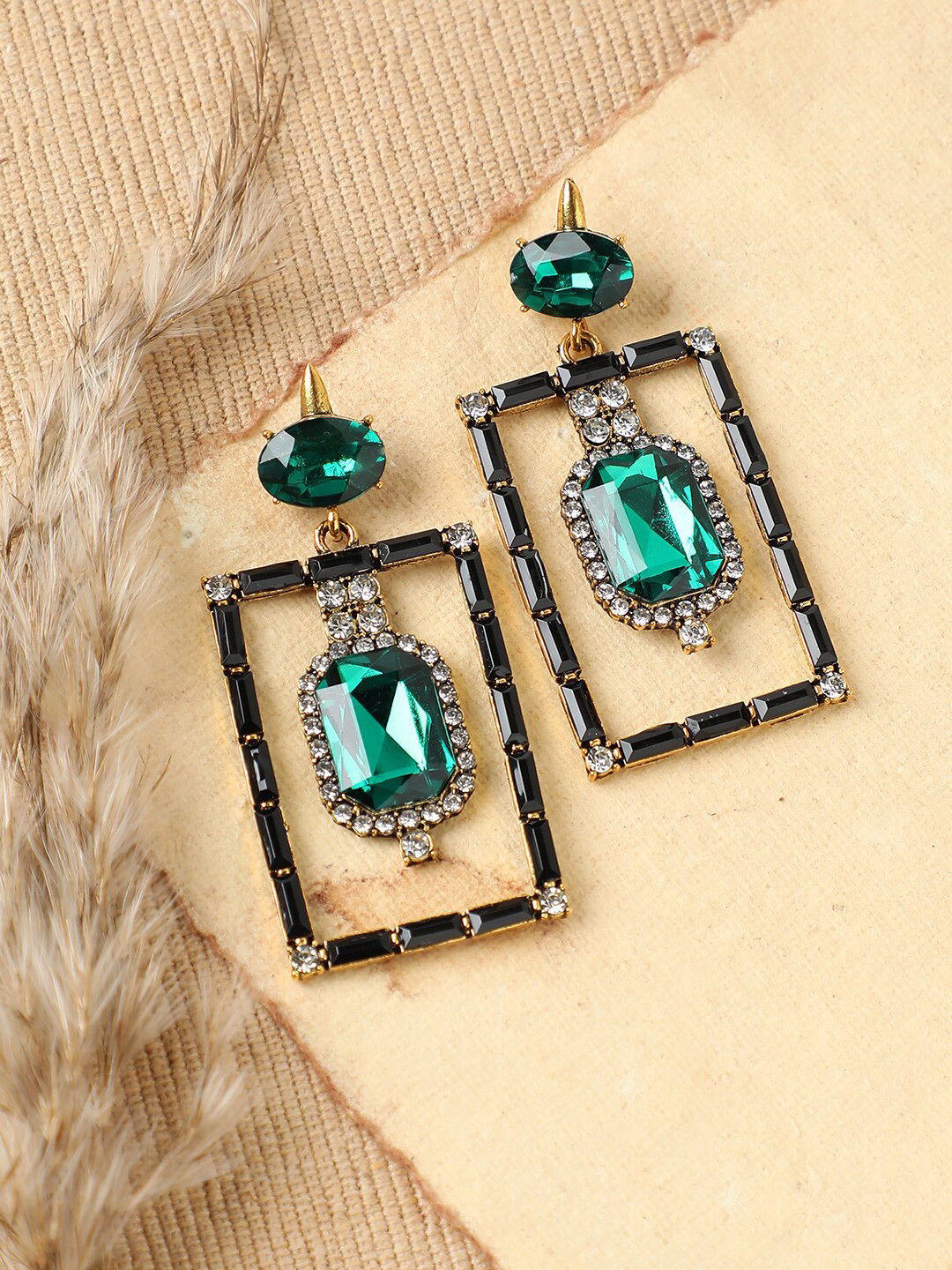 

SOHI Women Gold Plated Green Geometric Drop Earrings