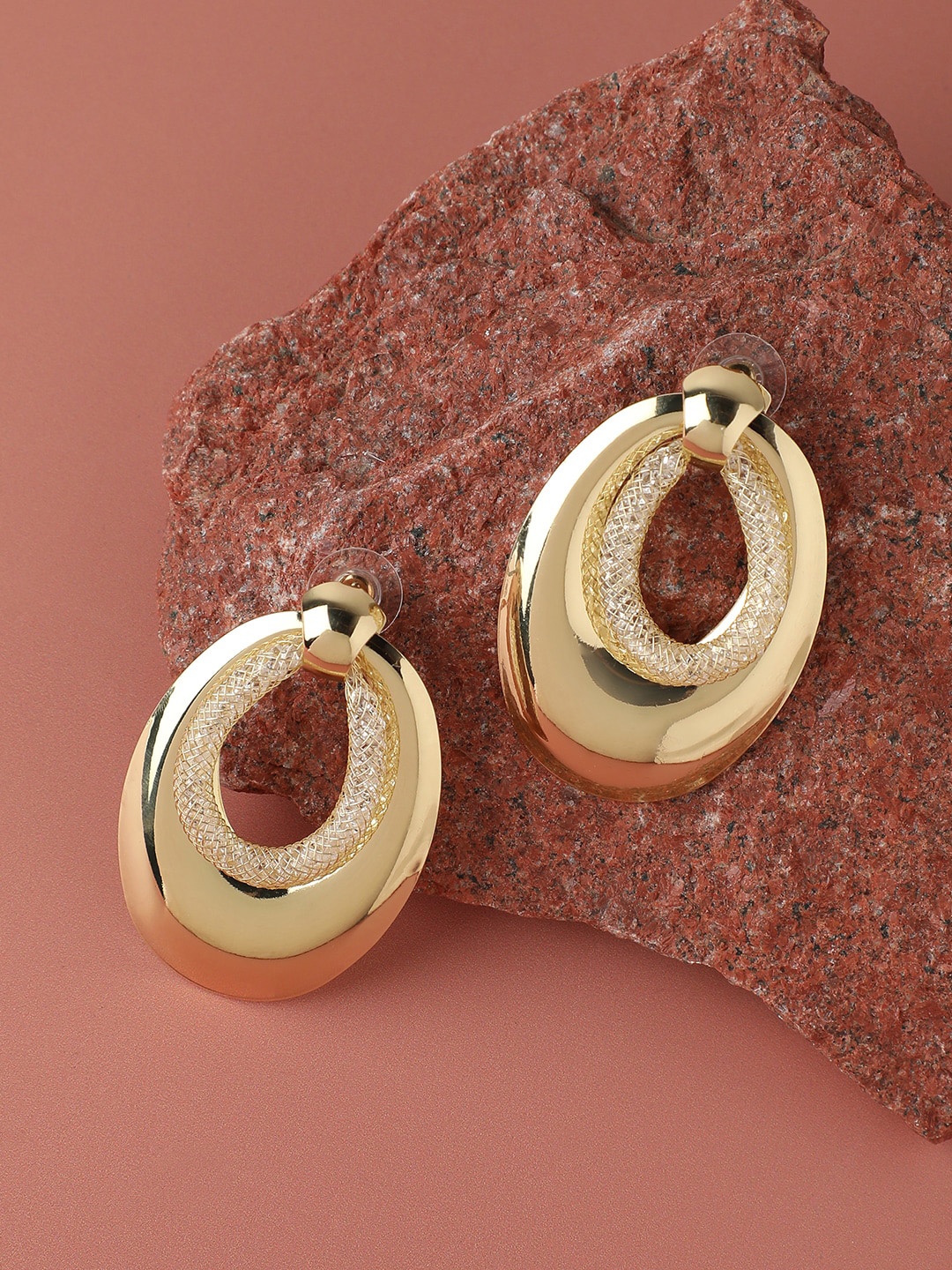 

SOHI Women Gold Plated Teardrop Shaped Drop Earrings