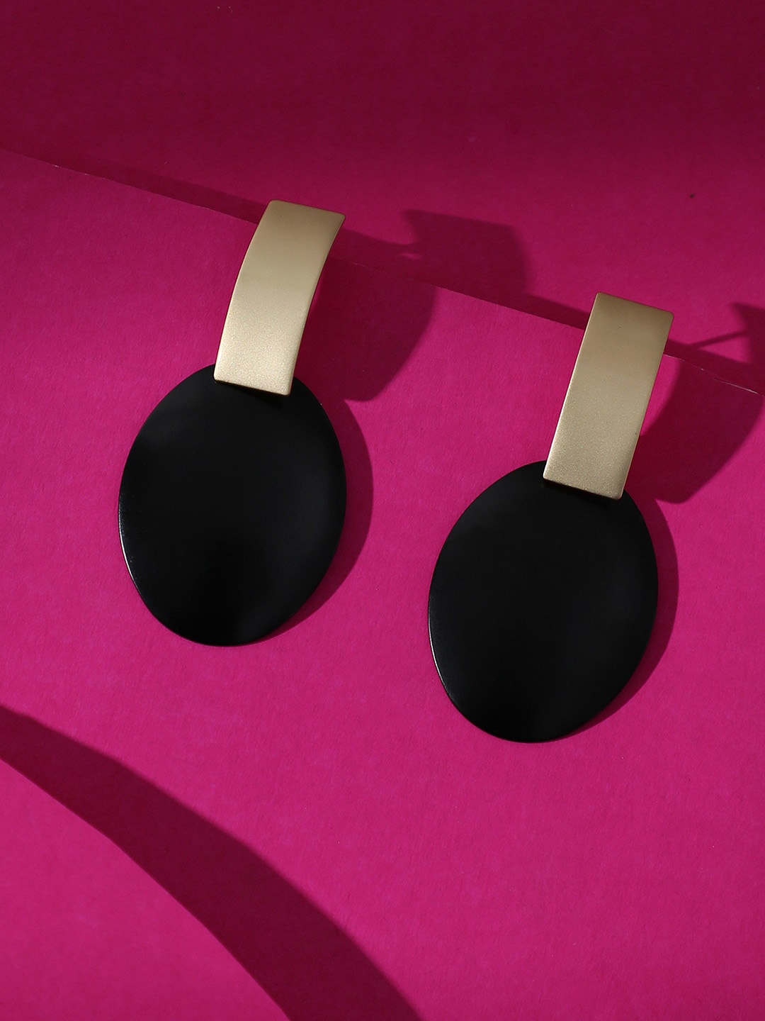

SOHI Black & Gold-Plated Circular Drop Earrings
