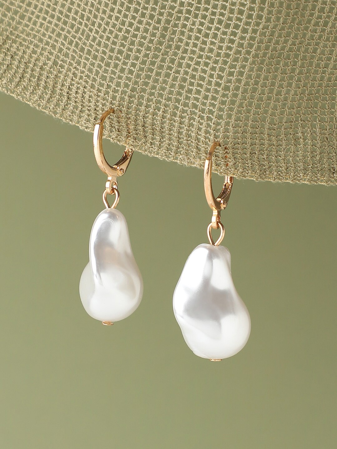 

SOHI White & Gold-Plated Pearls Contemporary Hoop Earrings