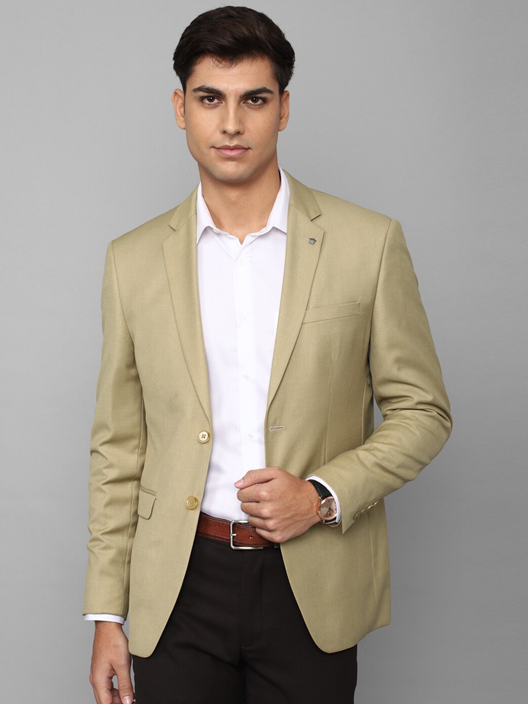

Louis Philippe Men Khaki Slim-Fit Single-Breasted Blazer