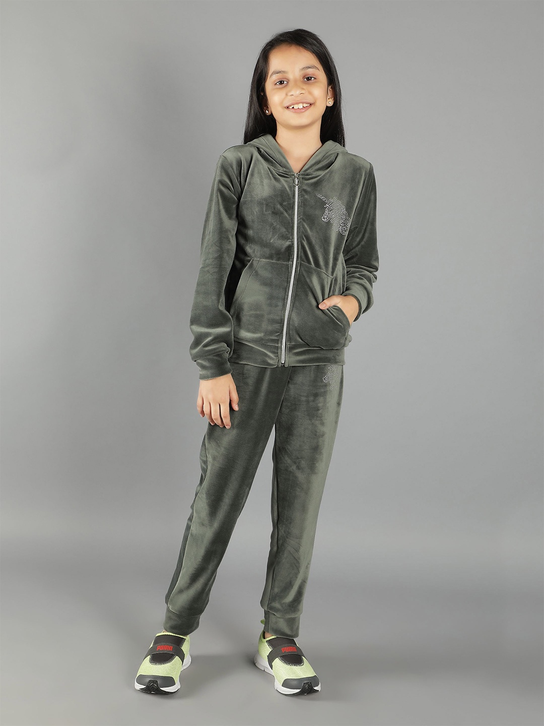 

Ninos Dreams Girls Olive Green Hooded Top with Trousers