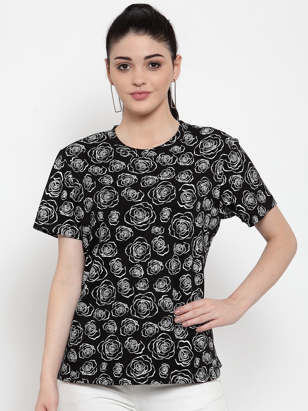 

DOOR74 Women Black & White Floral Printed Cotton T-shirt