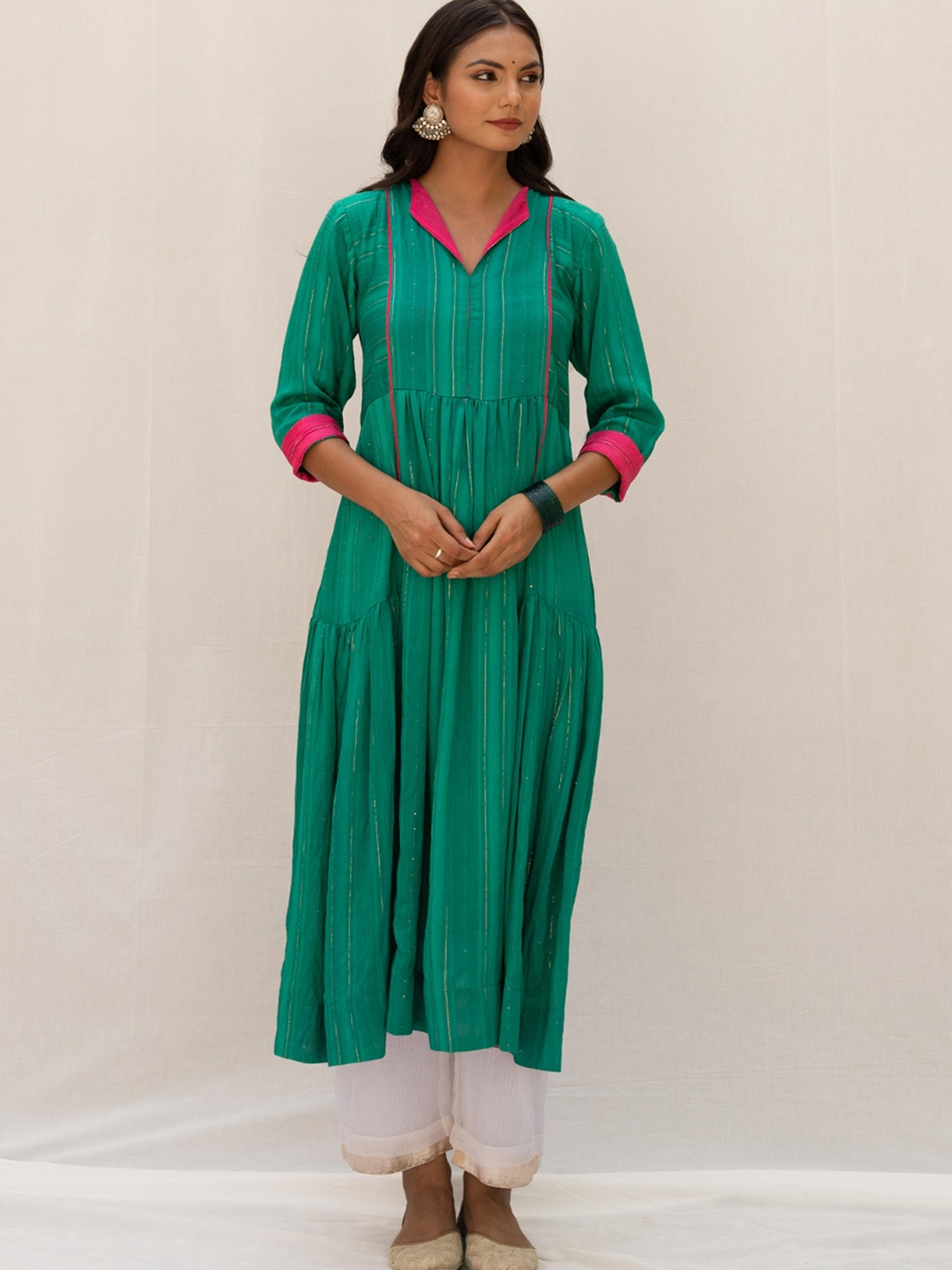 

MYAARA Women Green Tiered Kurta with Trousers