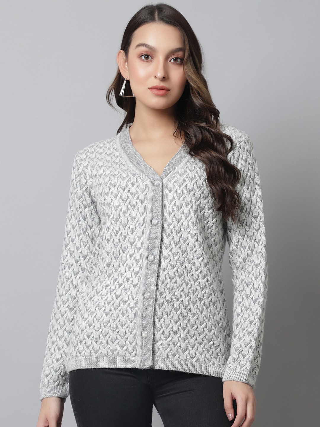 

Crozo By Cantabil Women Grey Wool Cardigan