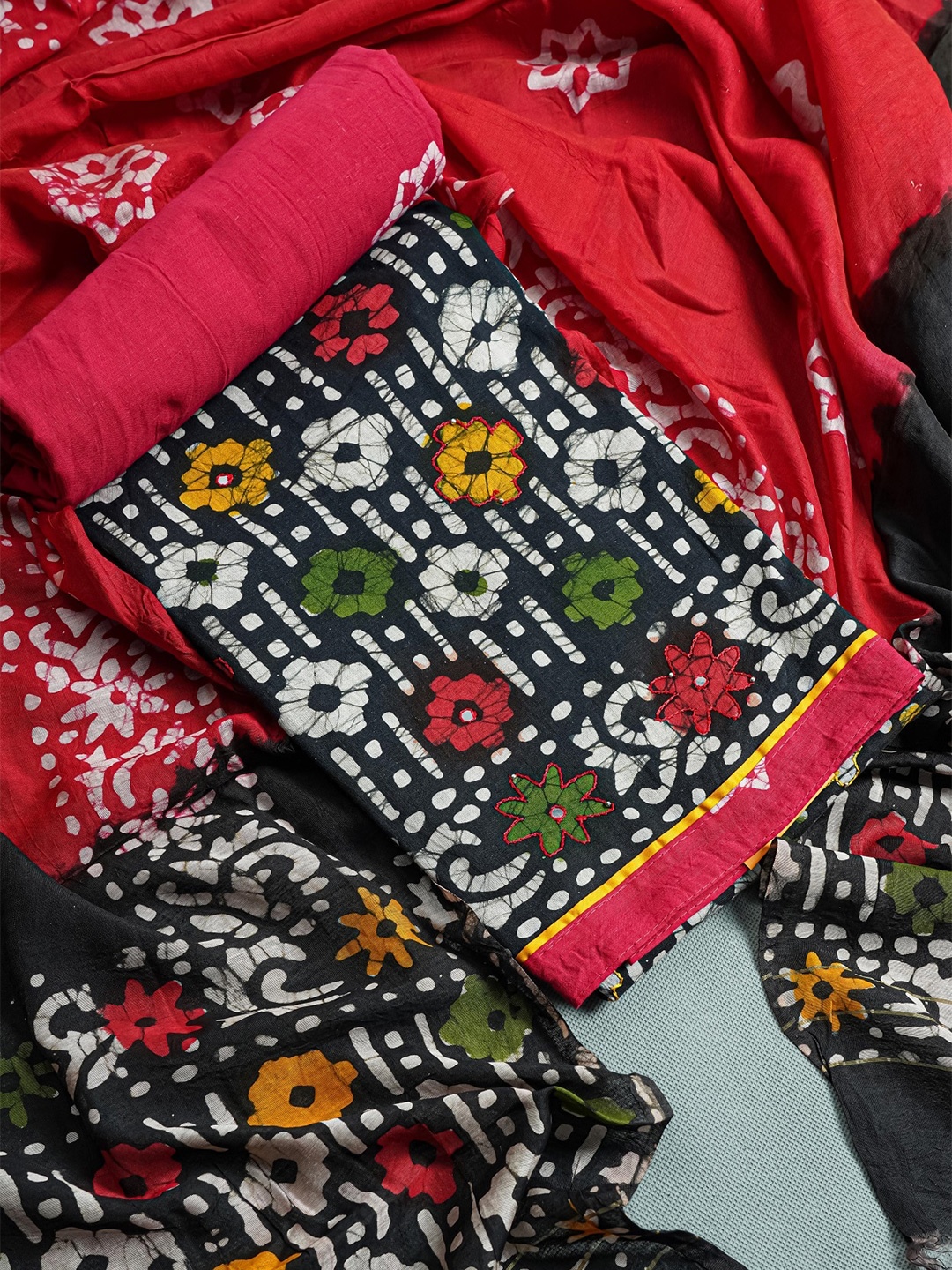 

Kalamandir Black & Red Printed Pure Cotton Unstitched Dress Material