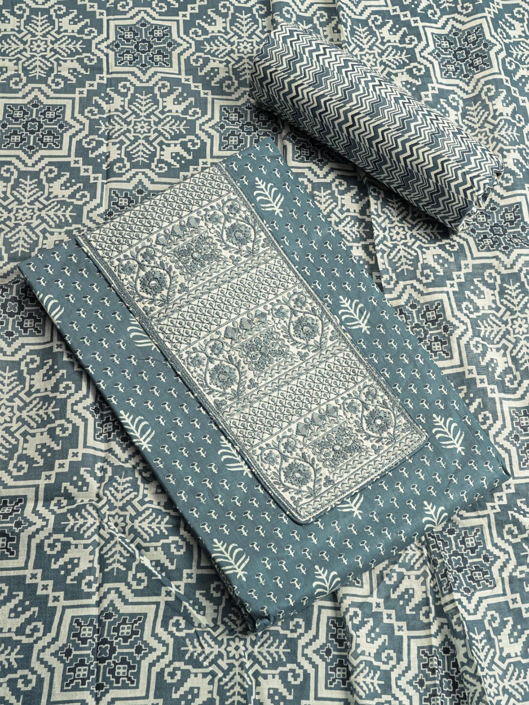 

Kalamandir Grey & White Embroidered Pure Cotton Unstitched Dress Material