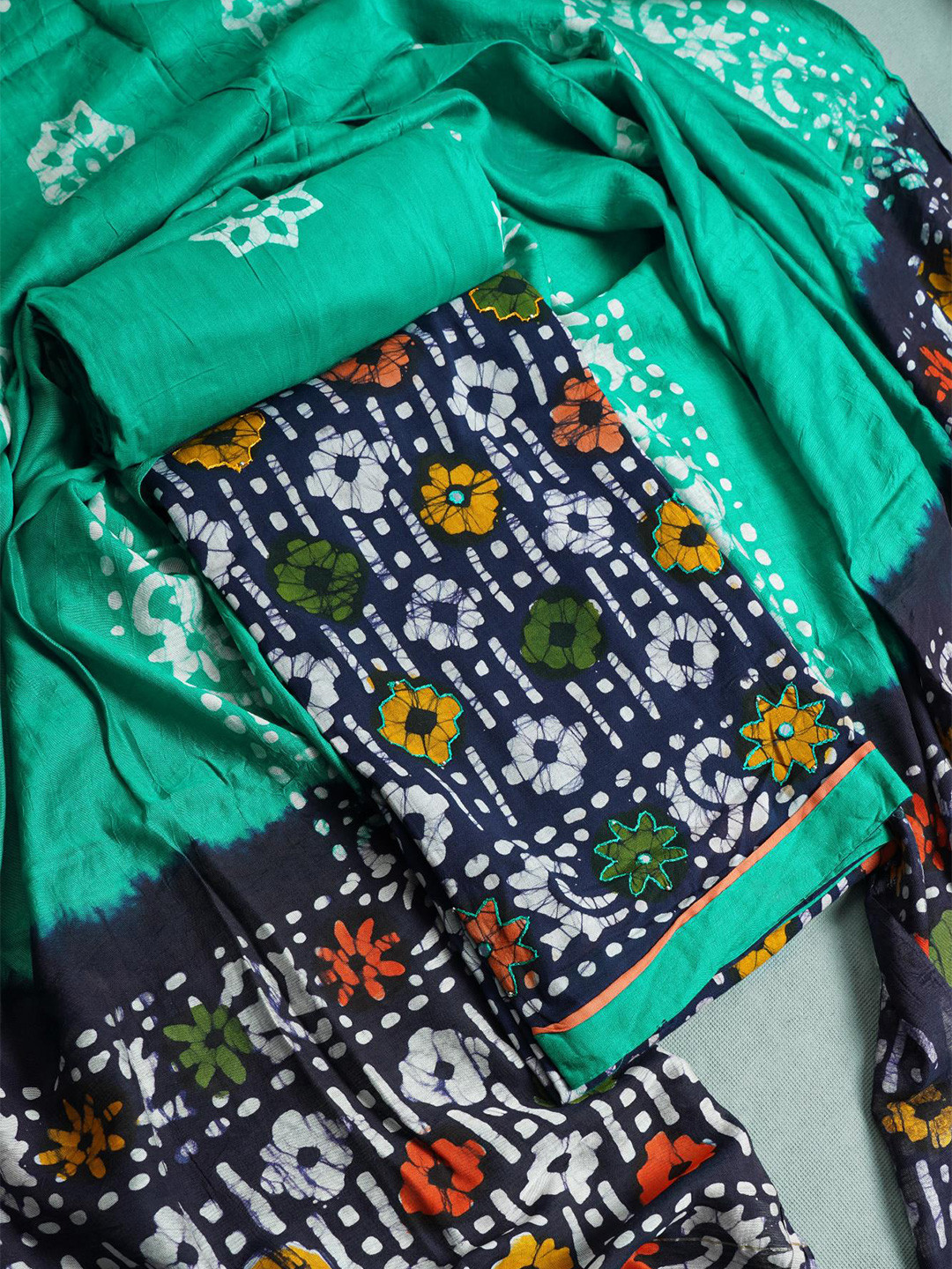 

Kalamandir Navy Blue & Green Printed Pure Cotton Unstitched Dress Material