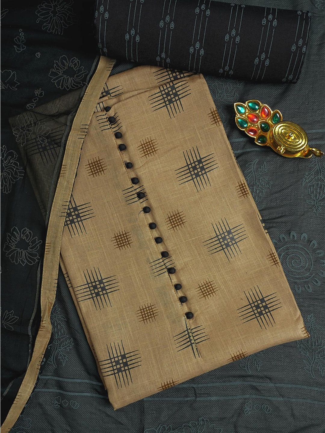 

Kalamandir Beige & Green Printed Pure Cotton Unstitched Dress Material