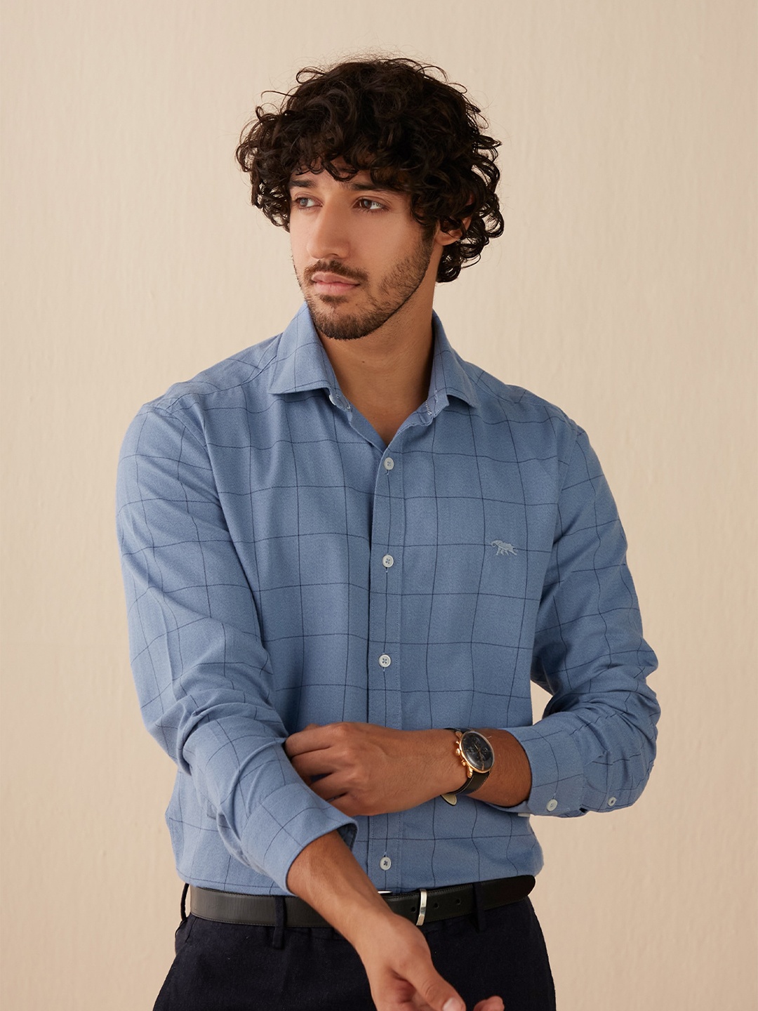 

Andamen Men Classic Windowpane Checks Casual Cotton Shirt, Blue