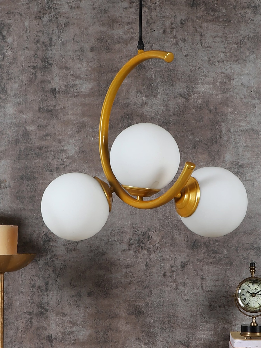 

MFD HOME FURNISHING Gold-Toned 3P Half Moon Doom Ceiling Lamp
