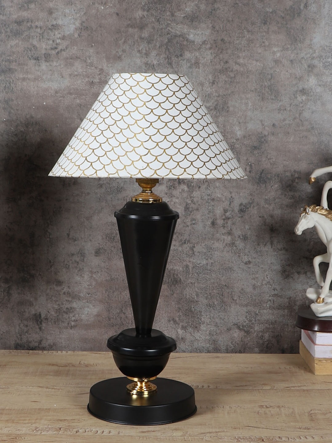 

MFD HOME FURNISHING White Printed Metal Table Lamp