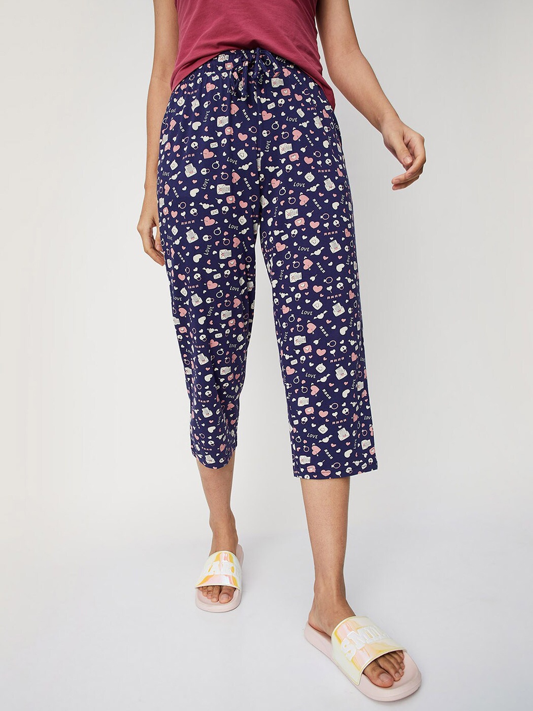 

max Women Blue Printed Cotton Lounge Pants