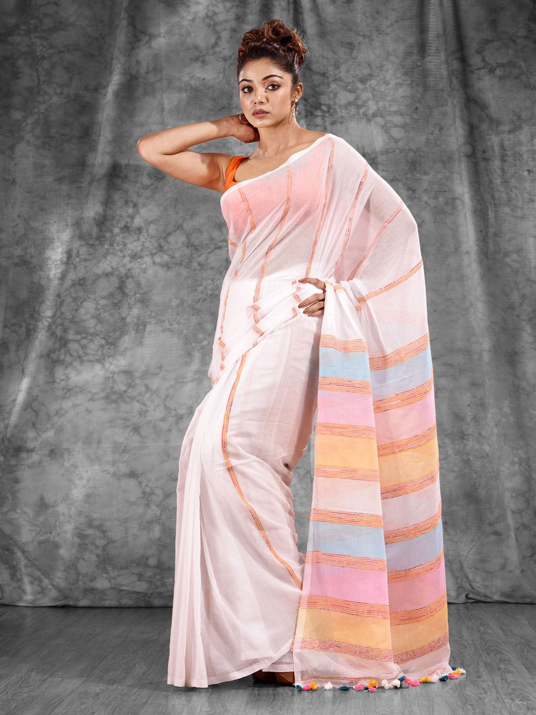 

Charukriti White & Blue Striped Pure Cotton Saree