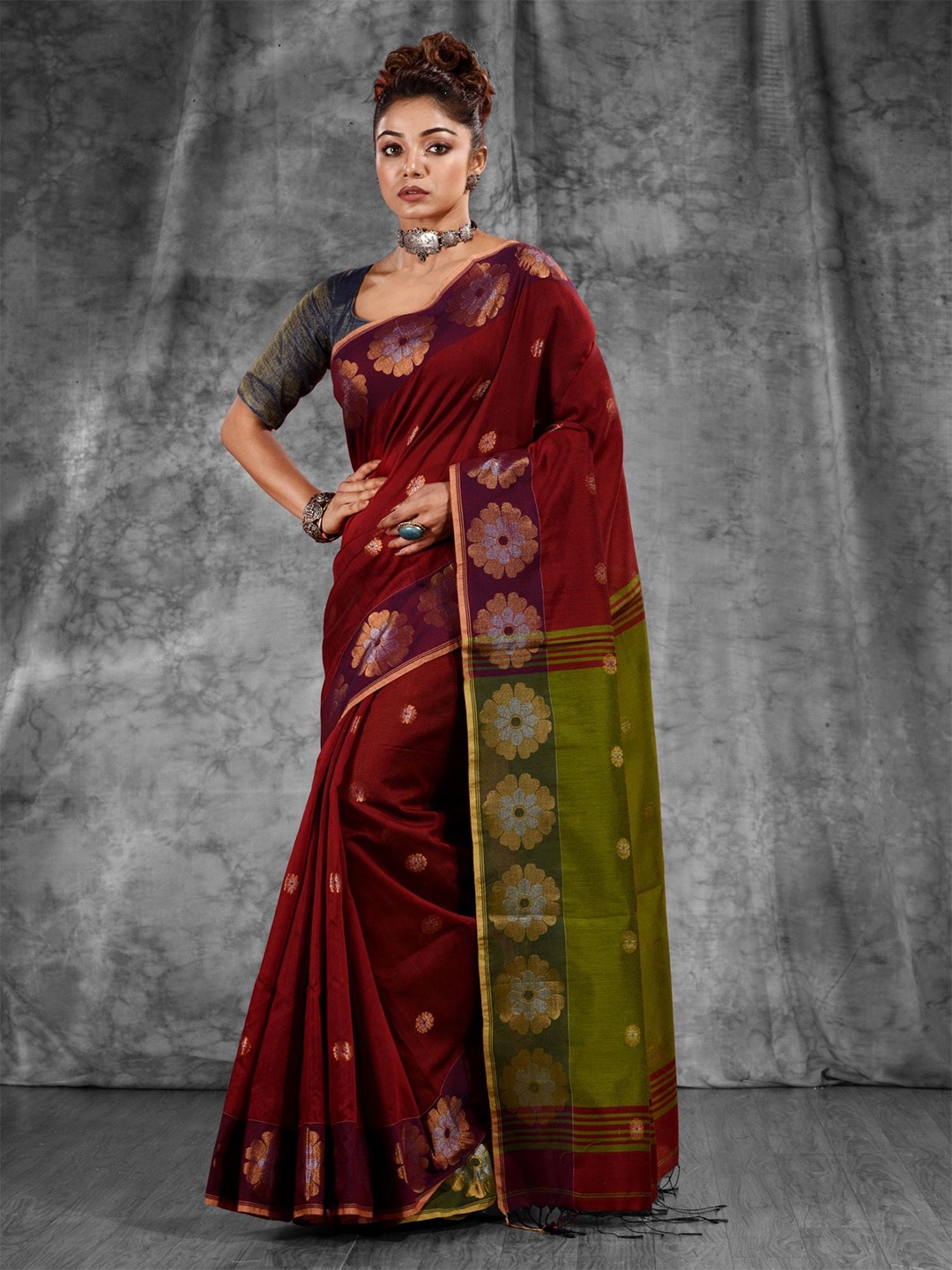 

Charukriti Red & Copper-Toned Woven Design Zari Saree