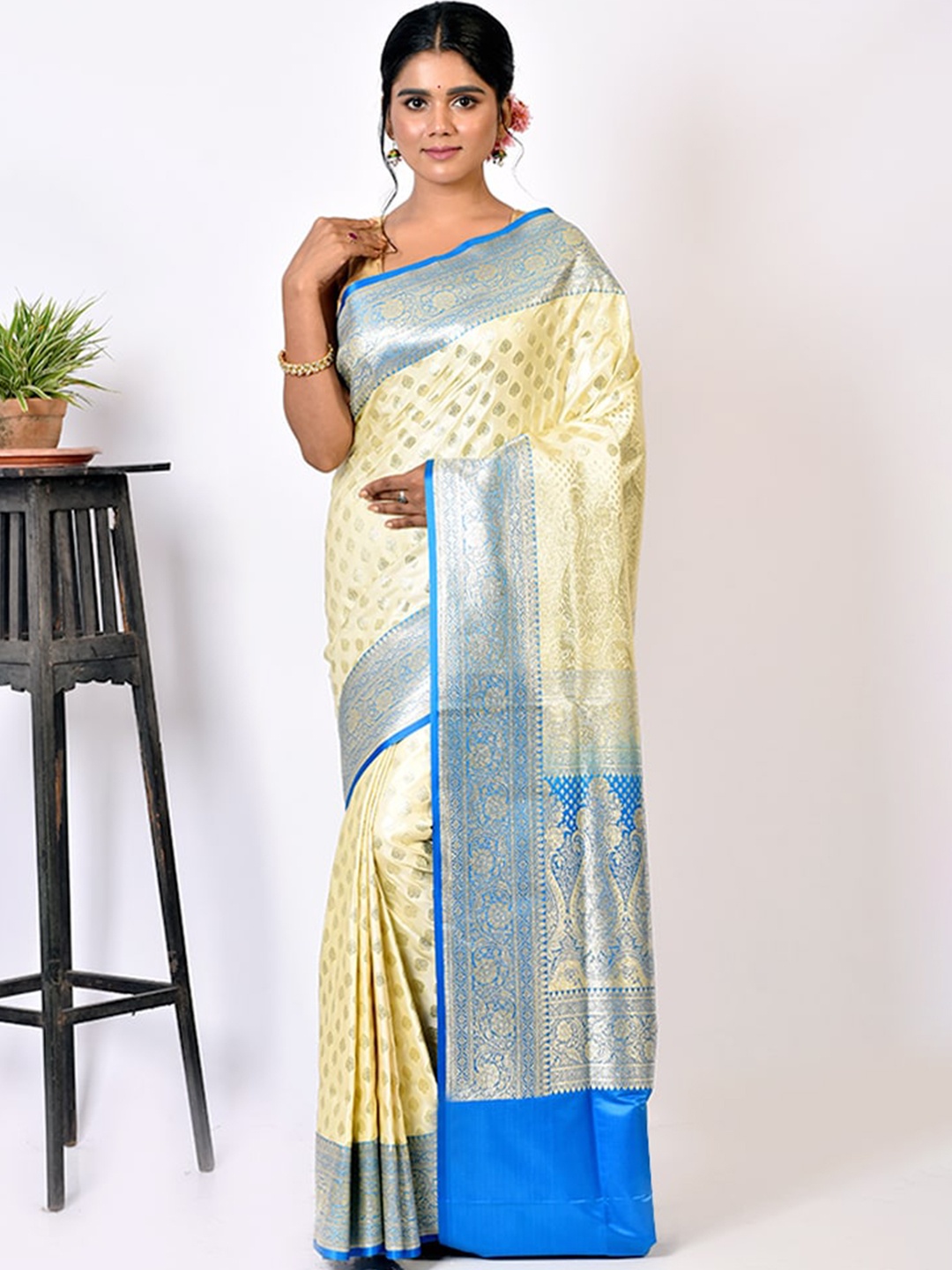 

AllSilks White & Blue Floral Zari Silk Blend Banarasi Saree
