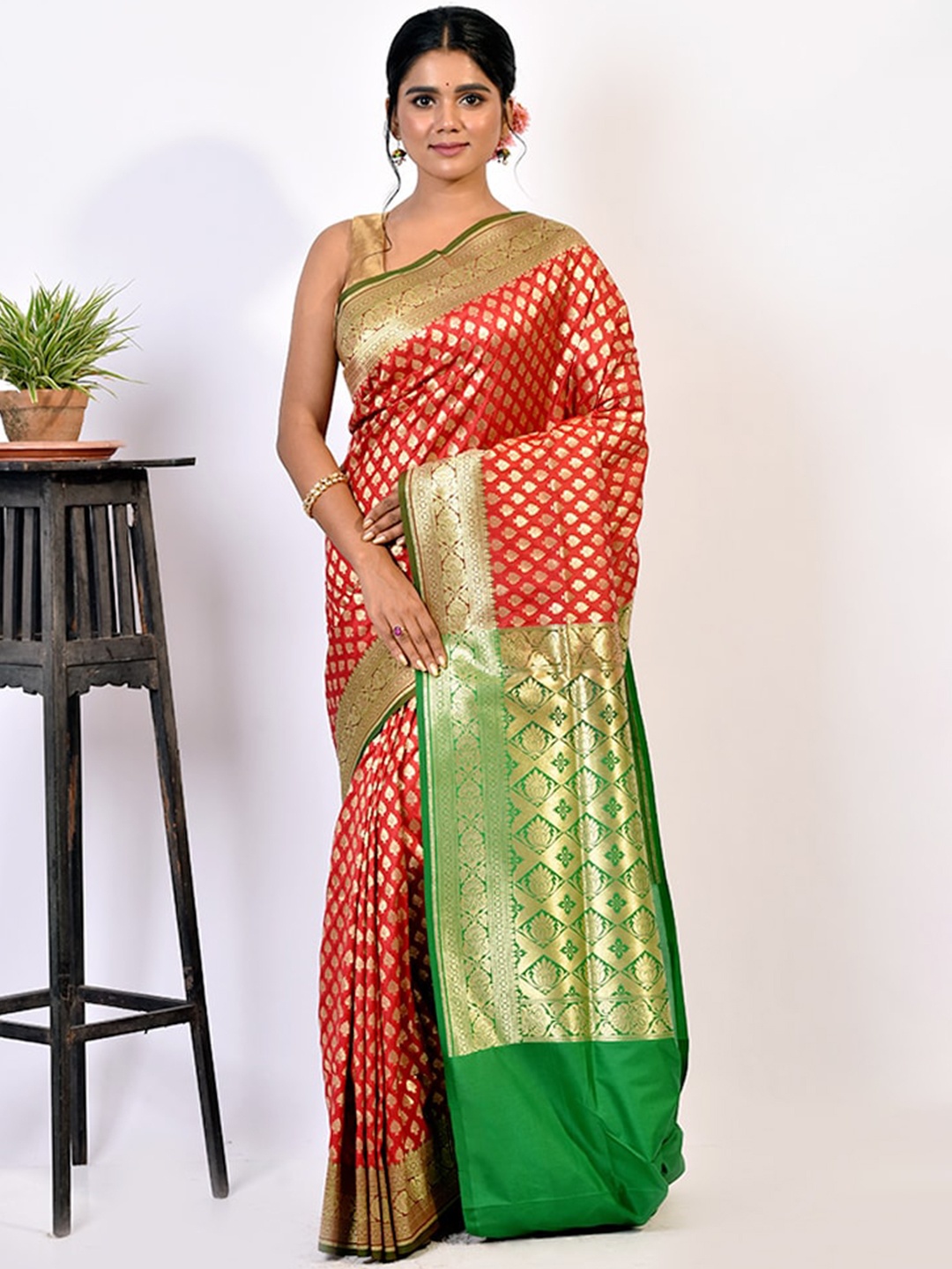 

AllSilks Red & Green Ethnic Motifs Zari Silk Blend Uppada Saree