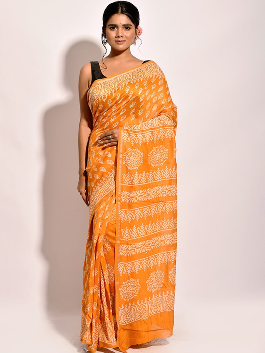 

AllSilks Yellow & Off White Ethnic Motifs Zari Silk Blend Chanderi Saree