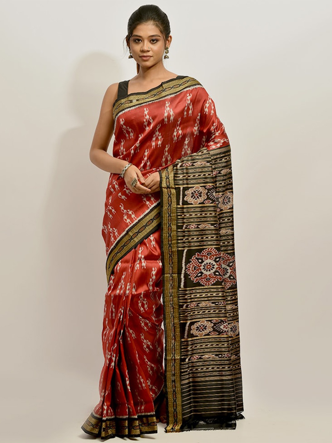 

AllSilks Red & Black Floral Pure Silk Pochampally Saree