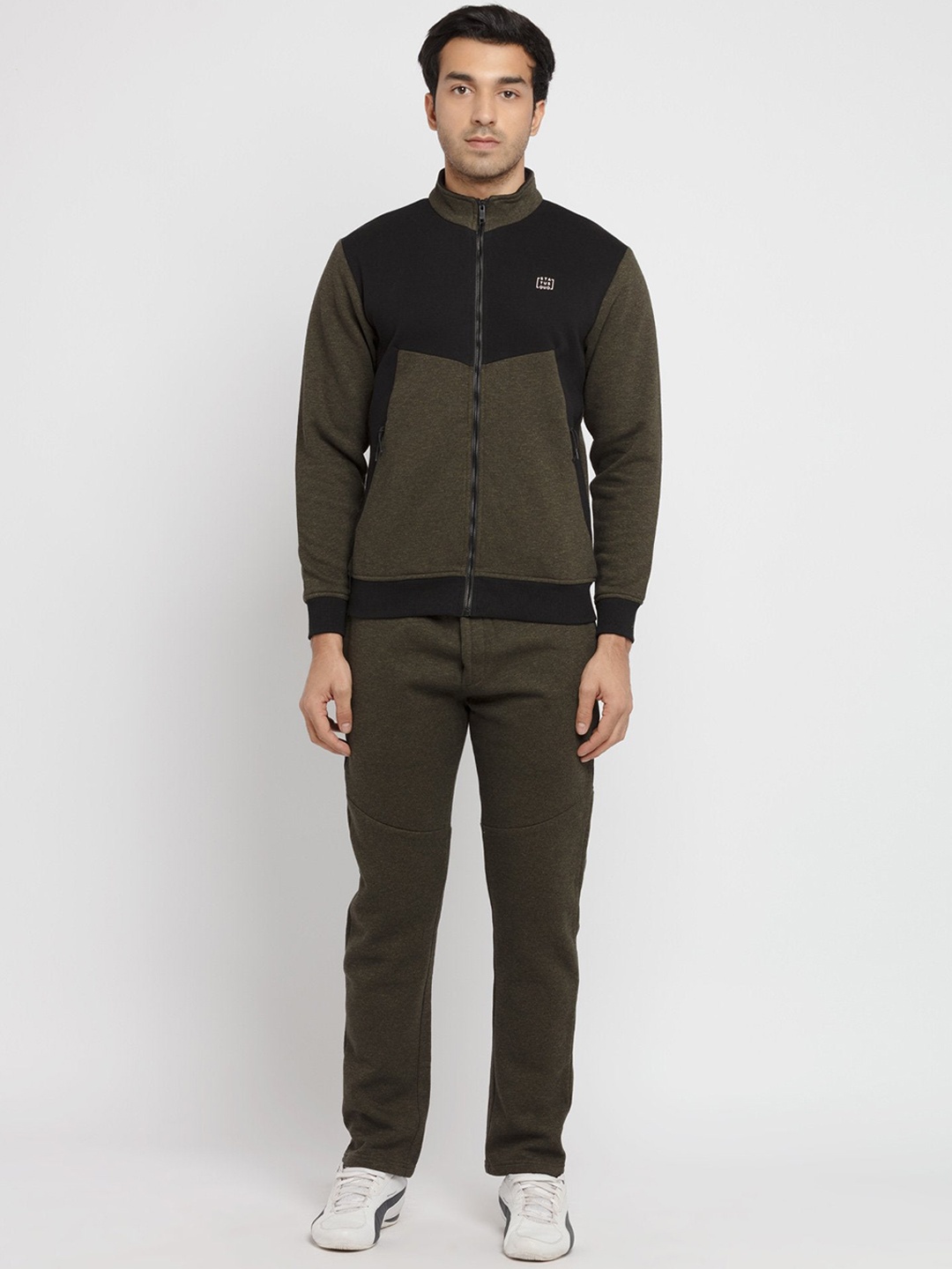 

Status Quo Men Black & Olive Colorblocked Tracksuit