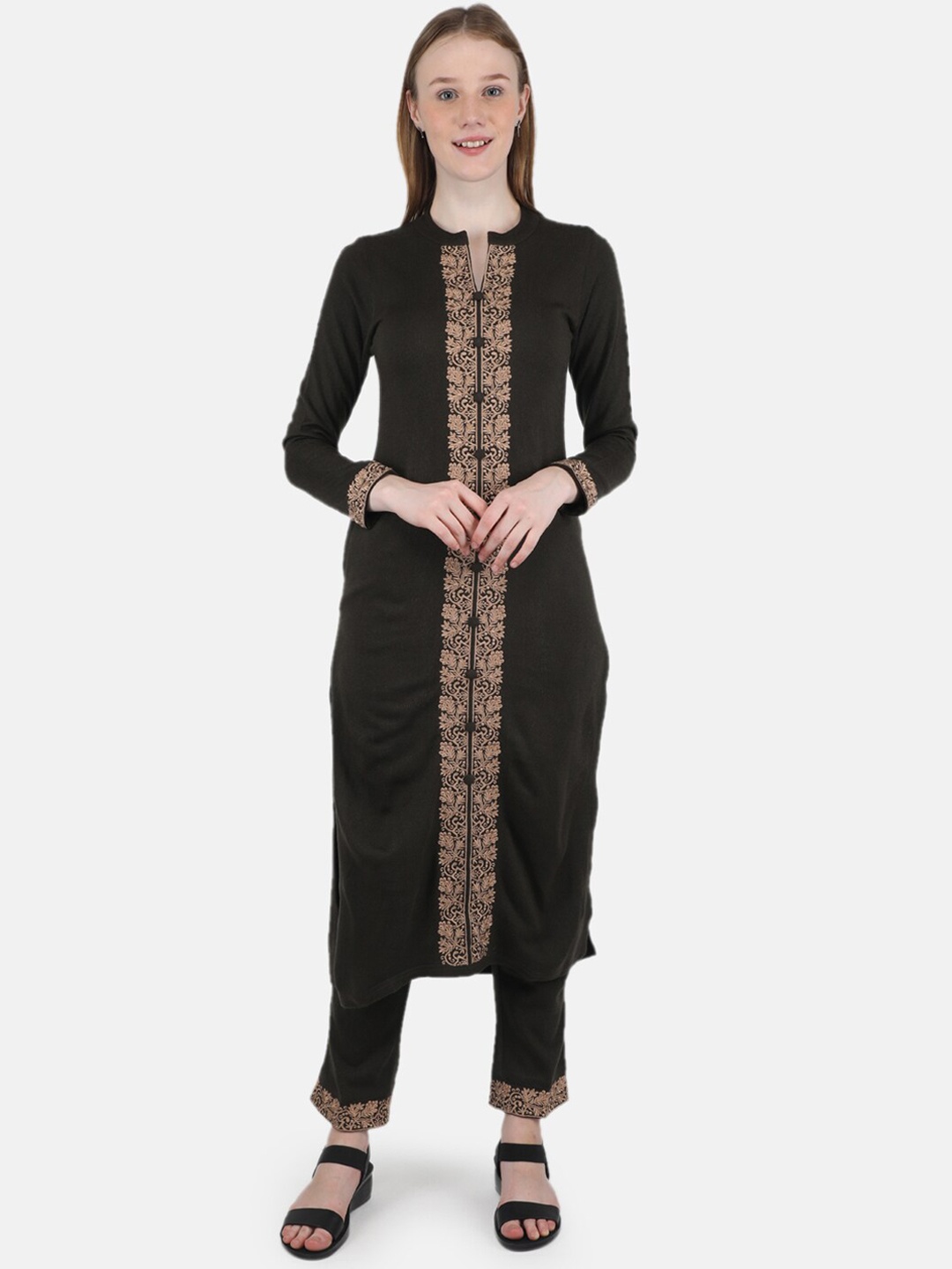 

Monte Carlo Women Green Ethnic Motifs Thread Work Pure Cotton Kurti with Pyjamas