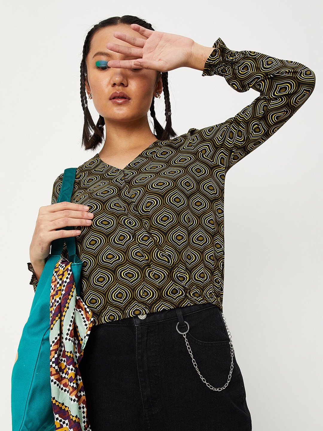 

max Green & Black Geometric Printed V-Neck Wrap Top