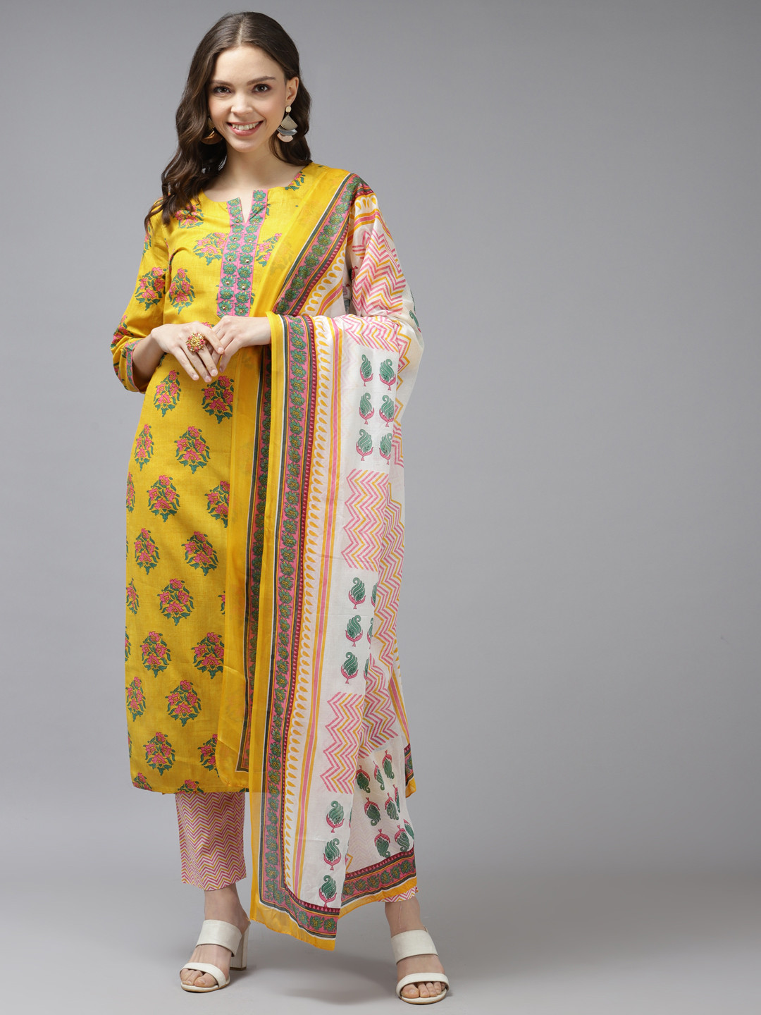 

Yufta Women Yellow Floral Printed Pure Cotton Kurta with Trousers & With Dupatta