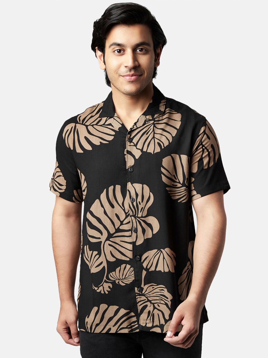 

YU by Pantaloons Men Slim Fit Printed Casual Shirt, Black