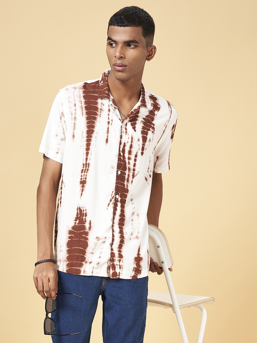

YU by Pantaloons Men Brown Slim Fit Opaque Printed Casual Shirt