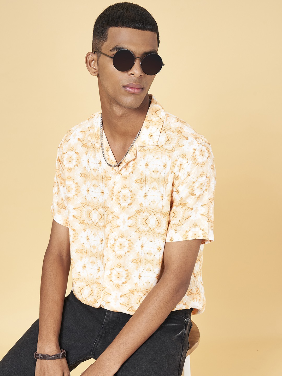 

YU by Pantaloons Men Yellow Slim Fit Printed Casual Shirt