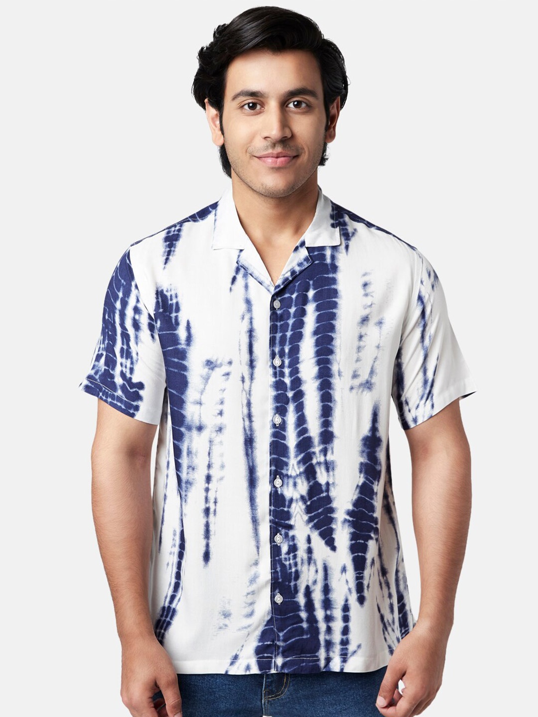 

YU by Pantaloons Men Blue & White Slim Fit Printed Casual Shirt