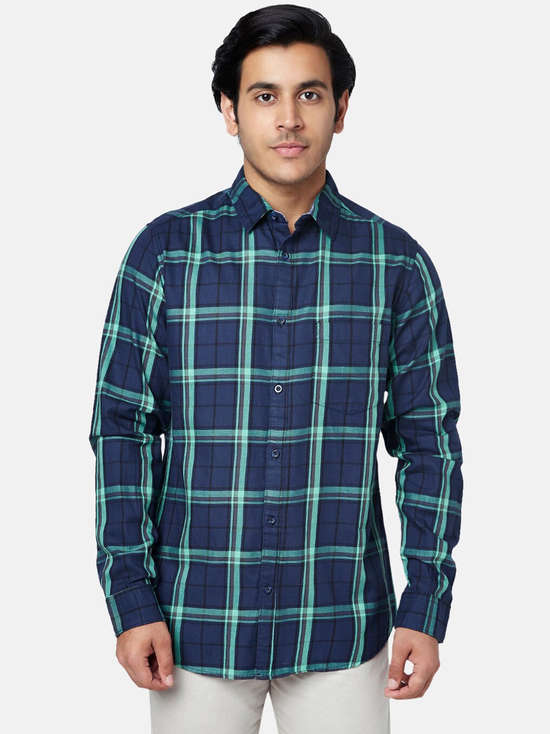 

YU by Pantaloons Men Navy Blue Slim Fit Checked Cotton Casual Shirt