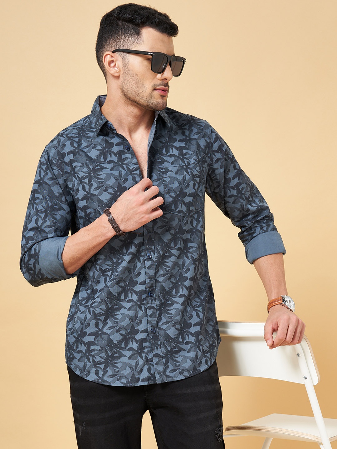 

YU by Pantaloons Men Cotton Slim Fit Floral Printed Casual Shirt, Grey