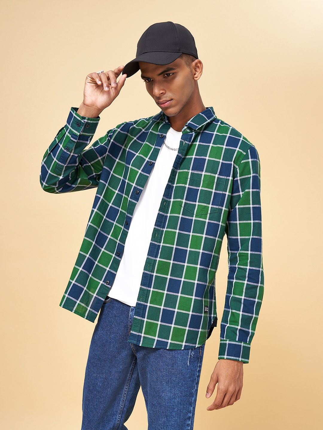 

YU by Pantaloons Men Green Cotton Slim Fit Checked Casual Shirt