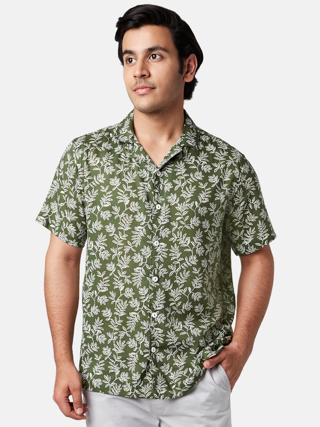 

YU by Pantaloons Men Olive Green Slim Fit Printed Casual Shirt