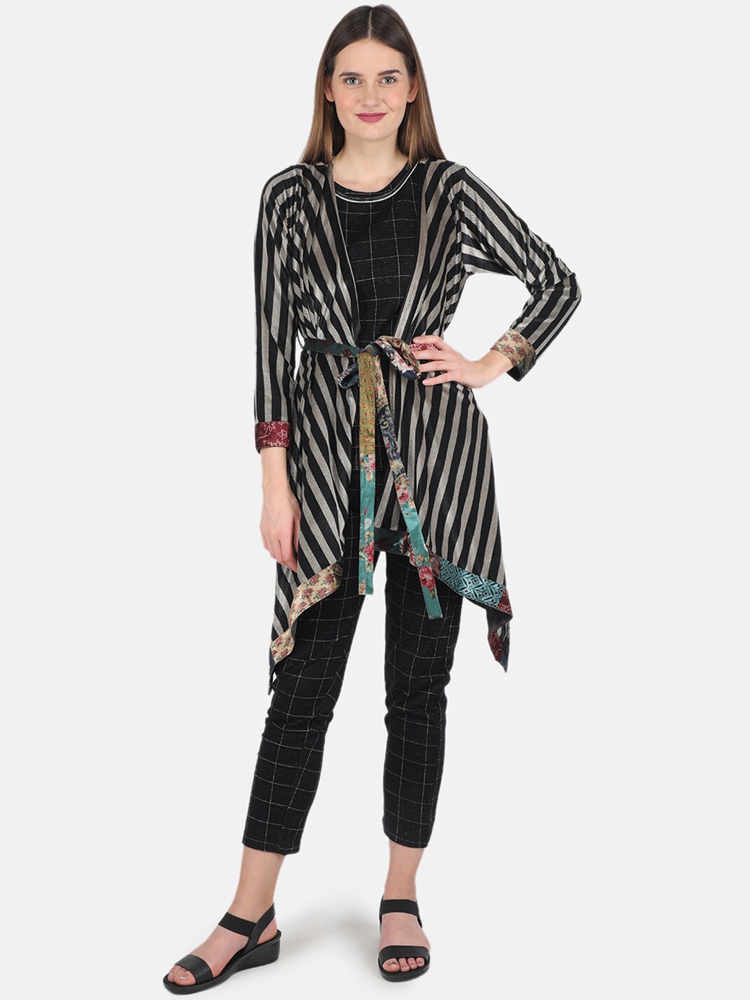 

Monte Carlo Women Black & Grey Checked Top with Trousers & Shrug