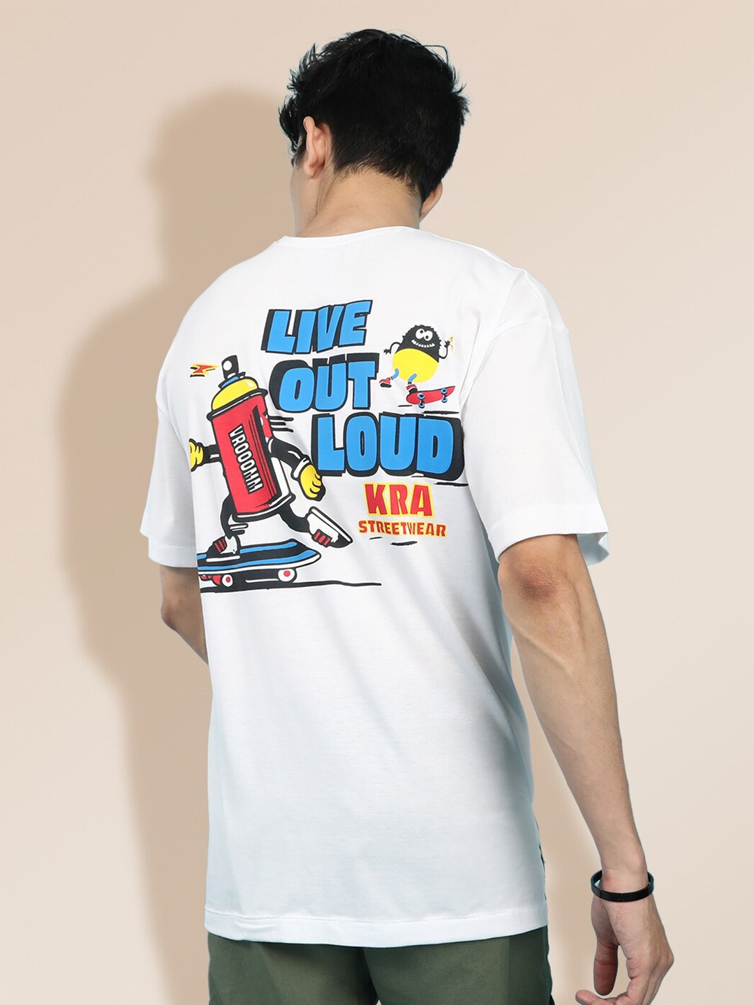 

KRA Men White & Blue Typography Printed Pure Cotton Loose T-shirt