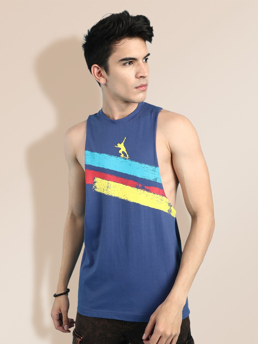 

KRA Men Navy Blue & Yellow Pure Cotton Slim Fit T-shirt