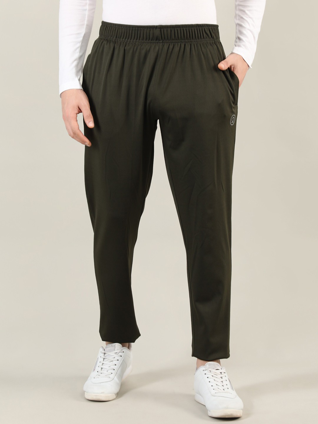 

CHKOKKO Men Olive Green Dry Fit Track Pant