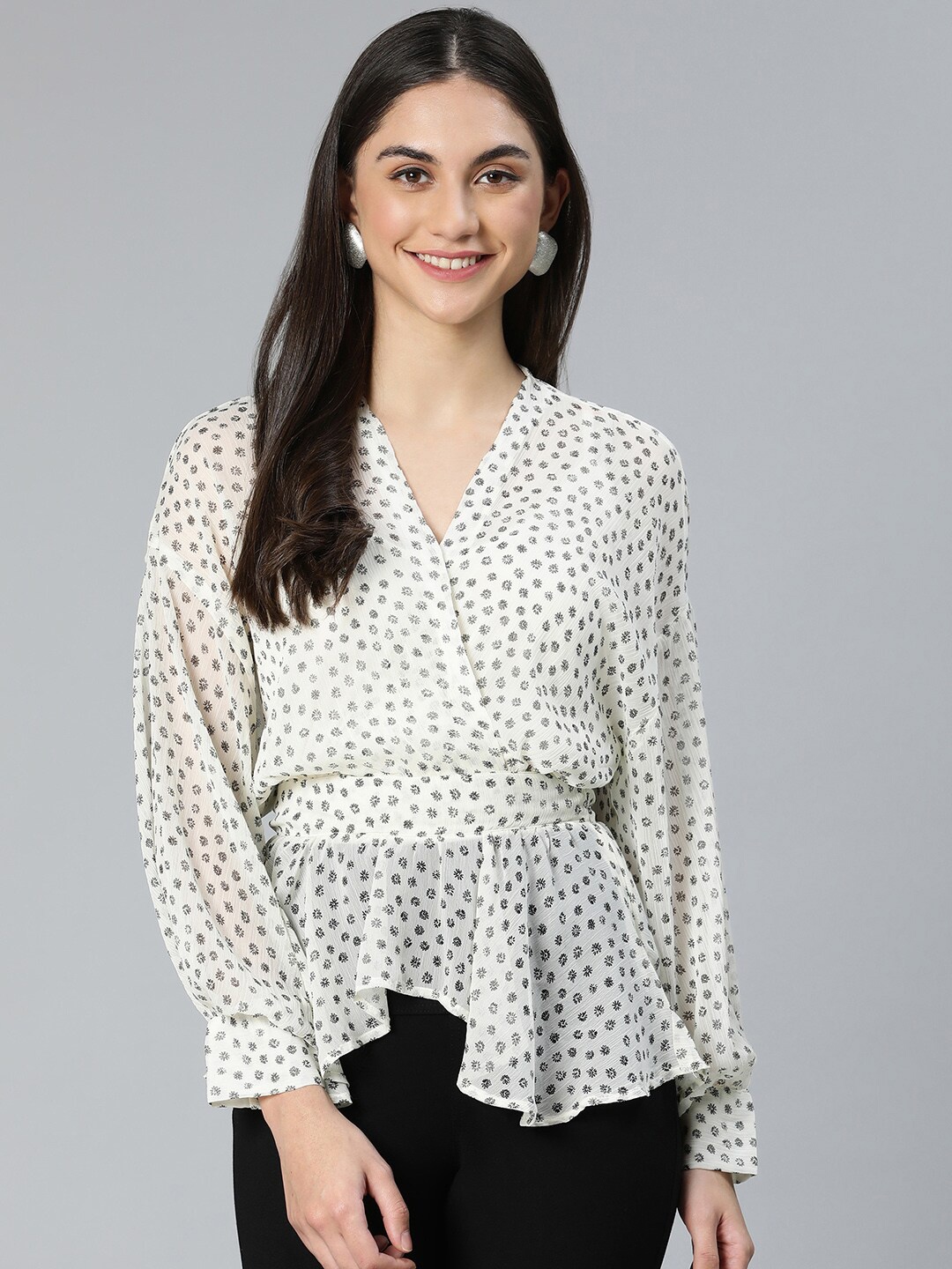 

Oxolloxo White & Black Floral Printed V-Neck Wrap Top