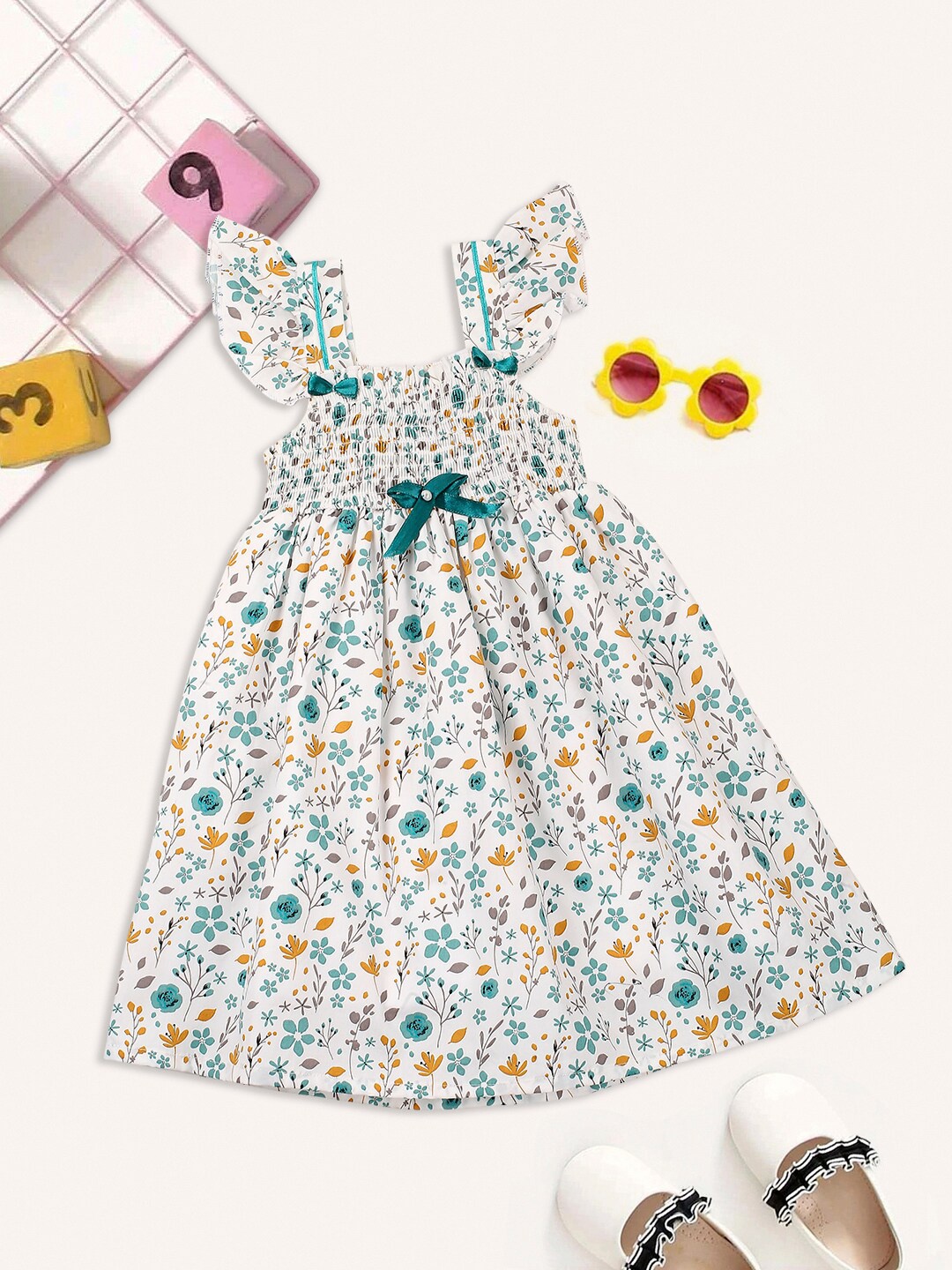 

MeeMee Green Floral Maxi Dress