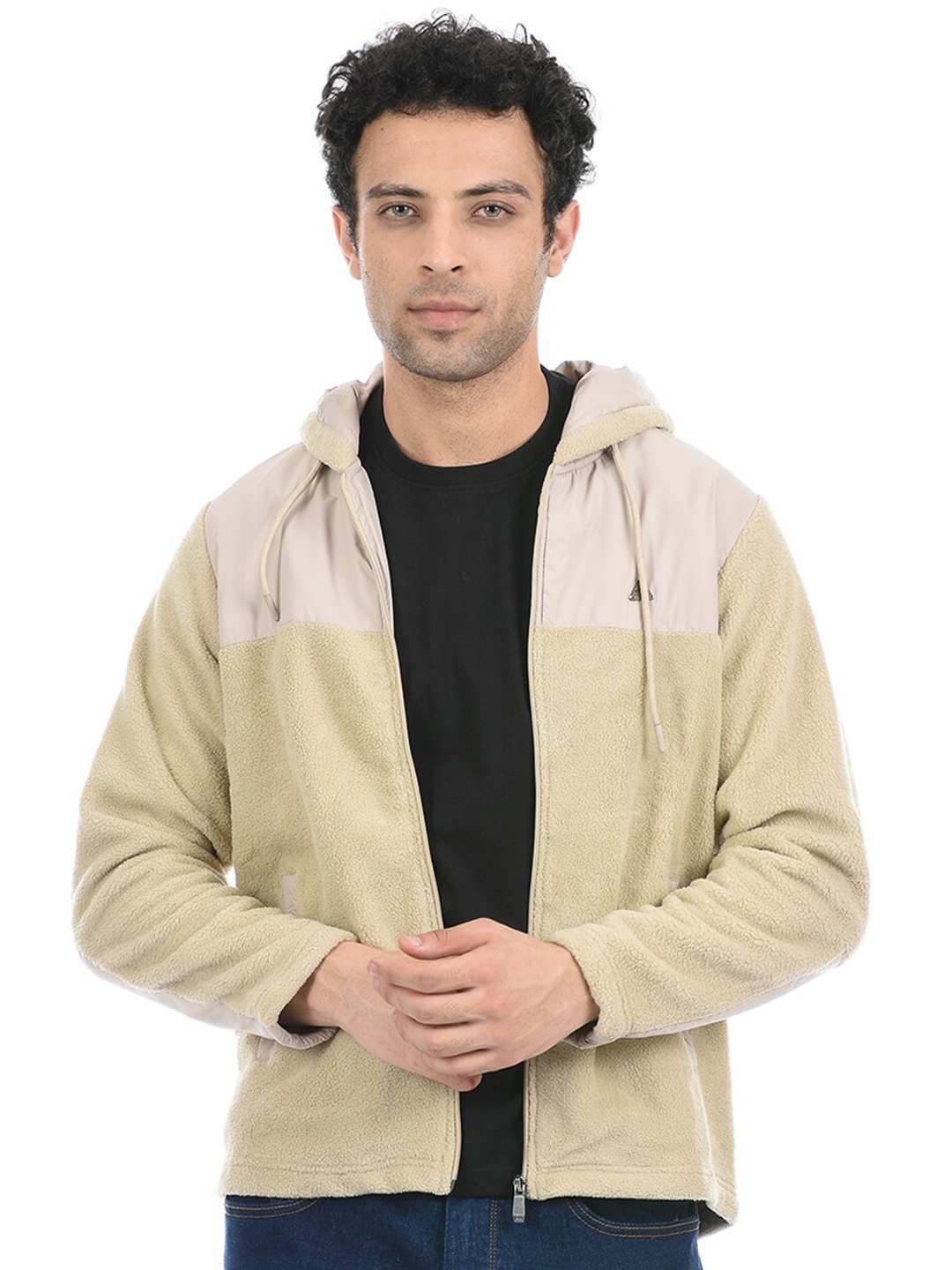 

Cloak & Decker by Monte Carlo Men Beige& White Colourblocked Hooded Sweatshirt
