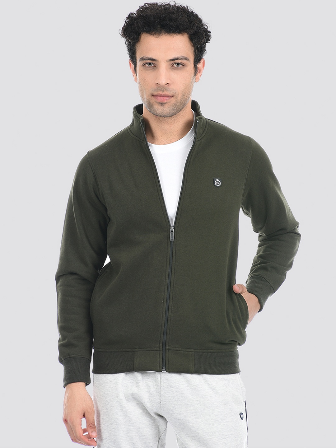 

Cloak & Decker by Monte Carlo Men Green Cotton Solid Sweatshirt